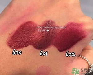 ������С�ֶ������ĸ�ɫ��𣿰�����С�ֶ����Ա����˺�ܵ��ĸ�ɫ��